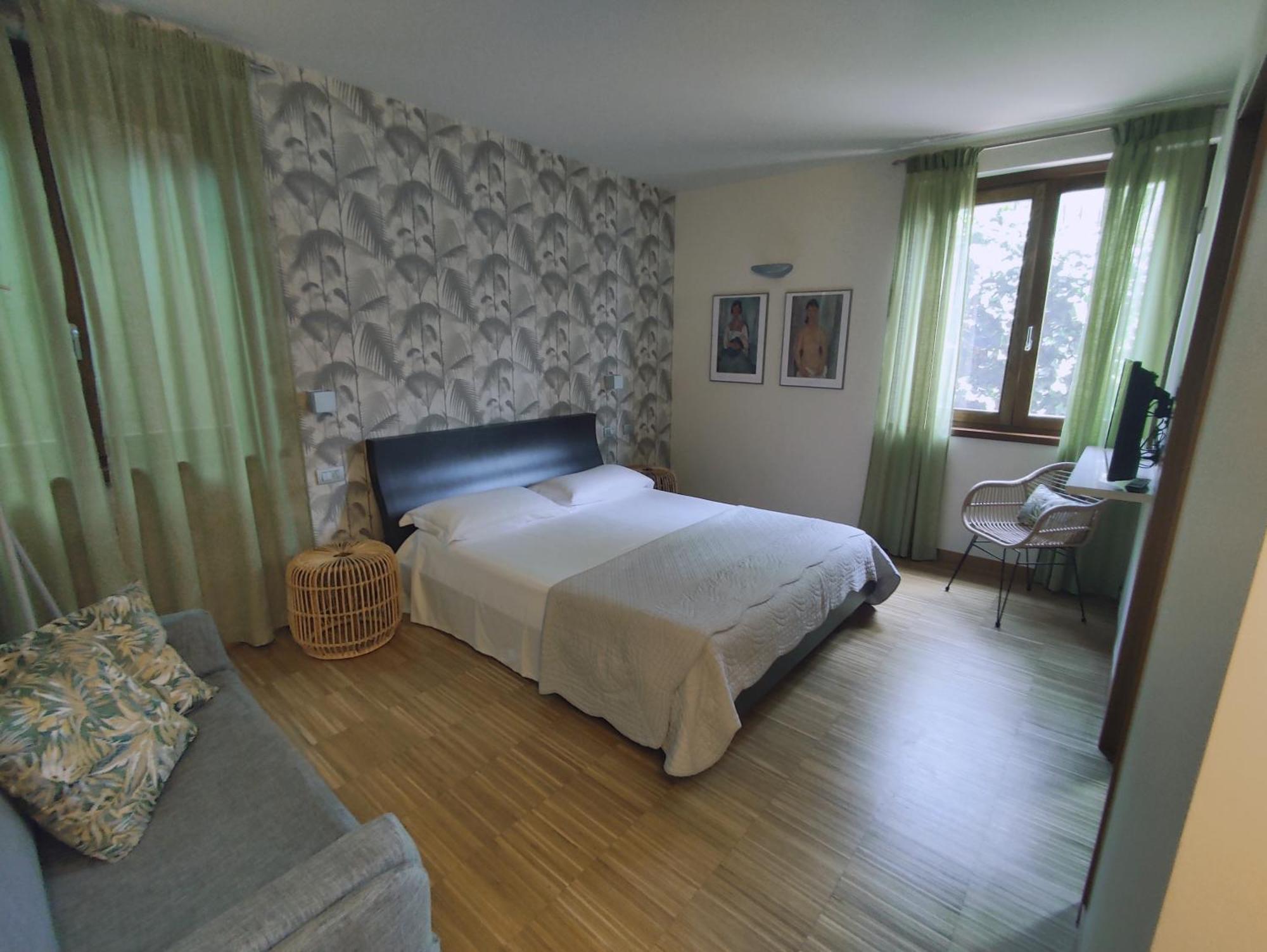 Ai Ronchi B&B Riva di Solto Bagian luar foto