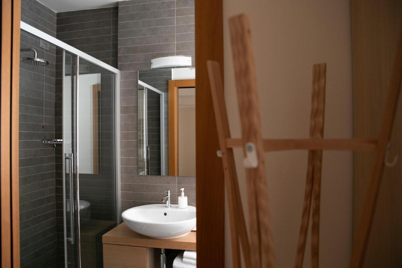Ai Ronchi B&B Riva di Solto Bagian luar foto